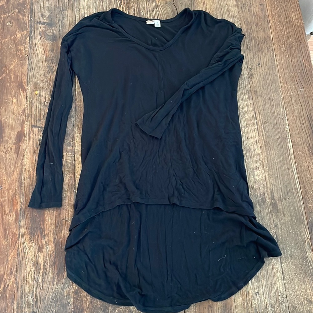Black Long-Sleeve high/low Shirt
